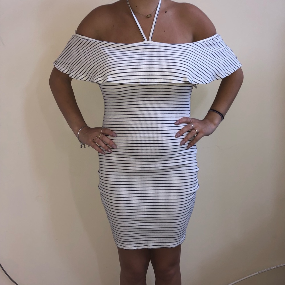 White dress with Black Stripes - M - Body Fitting